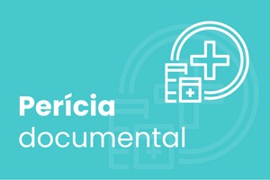 Arte com fundo verde apresenta o texto: "Perícia documental". Na parte superior da imagem, ilustração de elementos hospitalares.